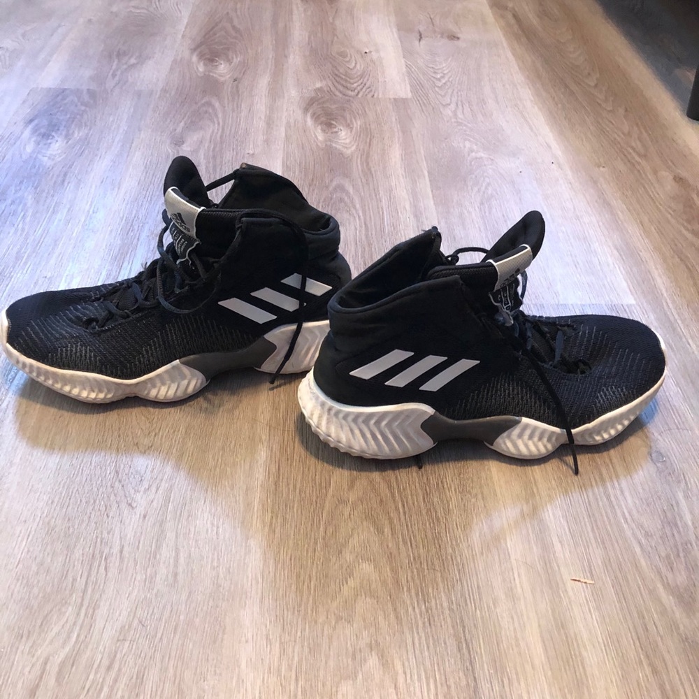 MENS ADIDAS BASKETBALL SHOES